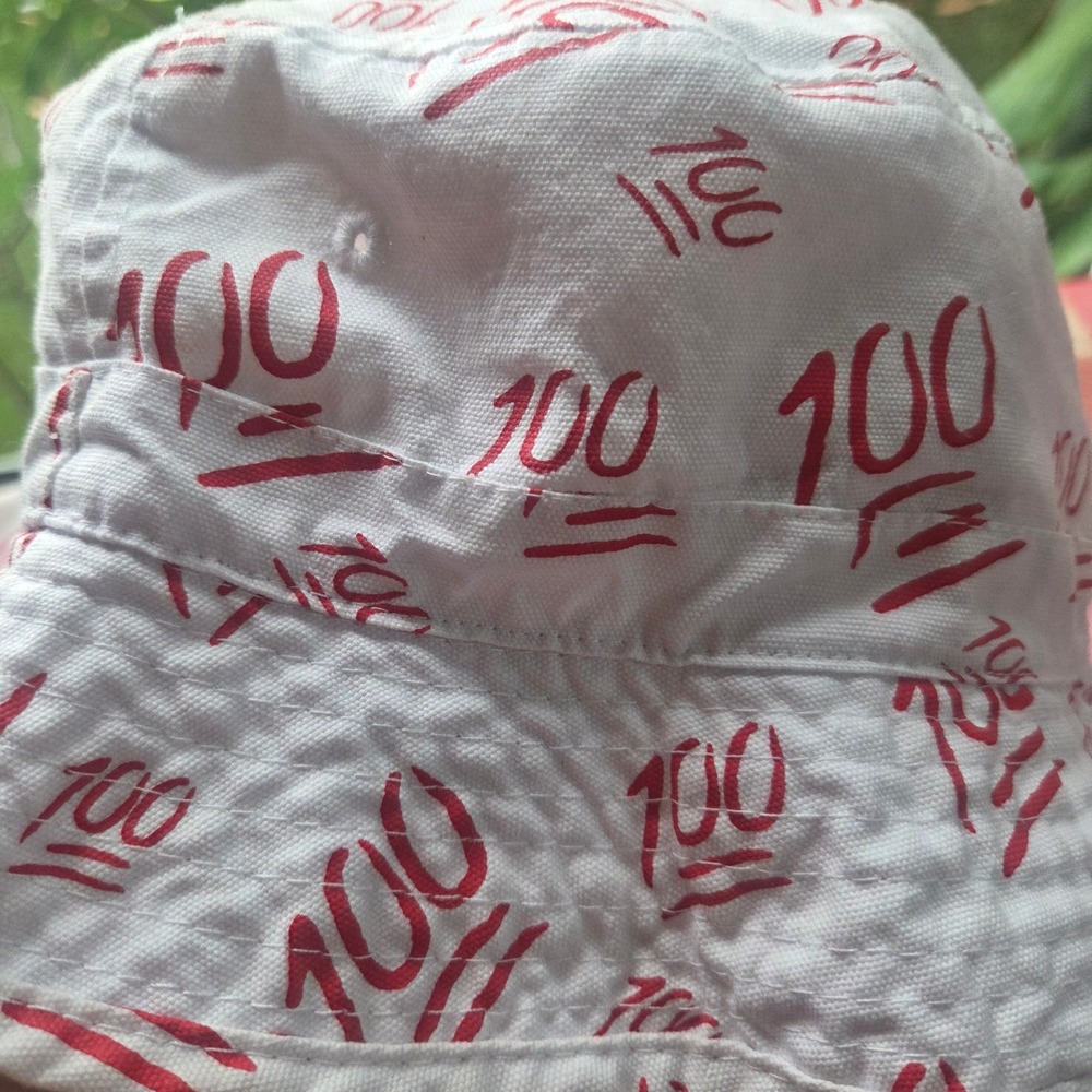 City Hunter 100 Emoji Bucket Hat White Red Streetwear Y2K Retro Festival Cap
